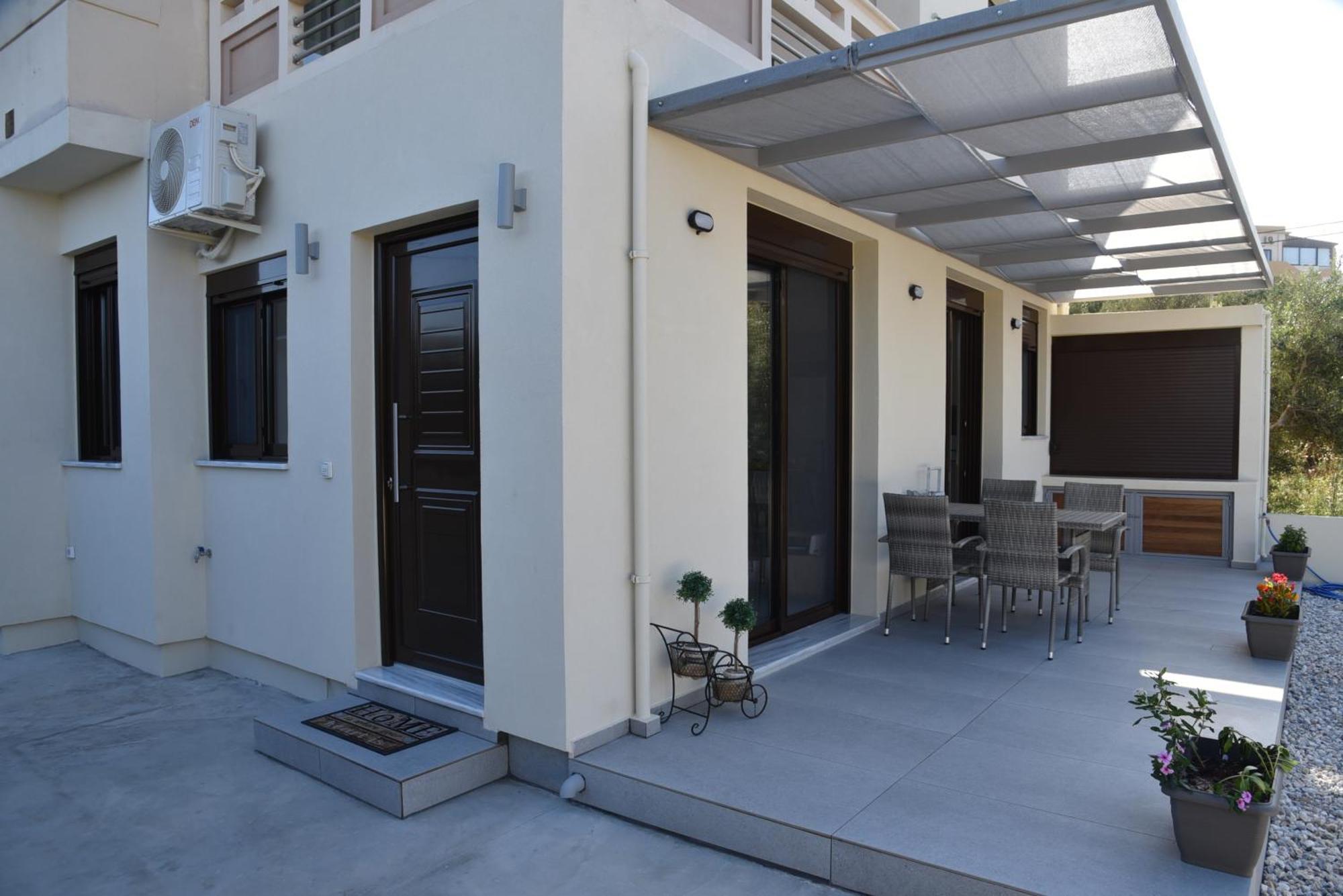 Pirgos Deluxe Apartment - Private Parking Kíssamos Zewnętrze zdjęcie