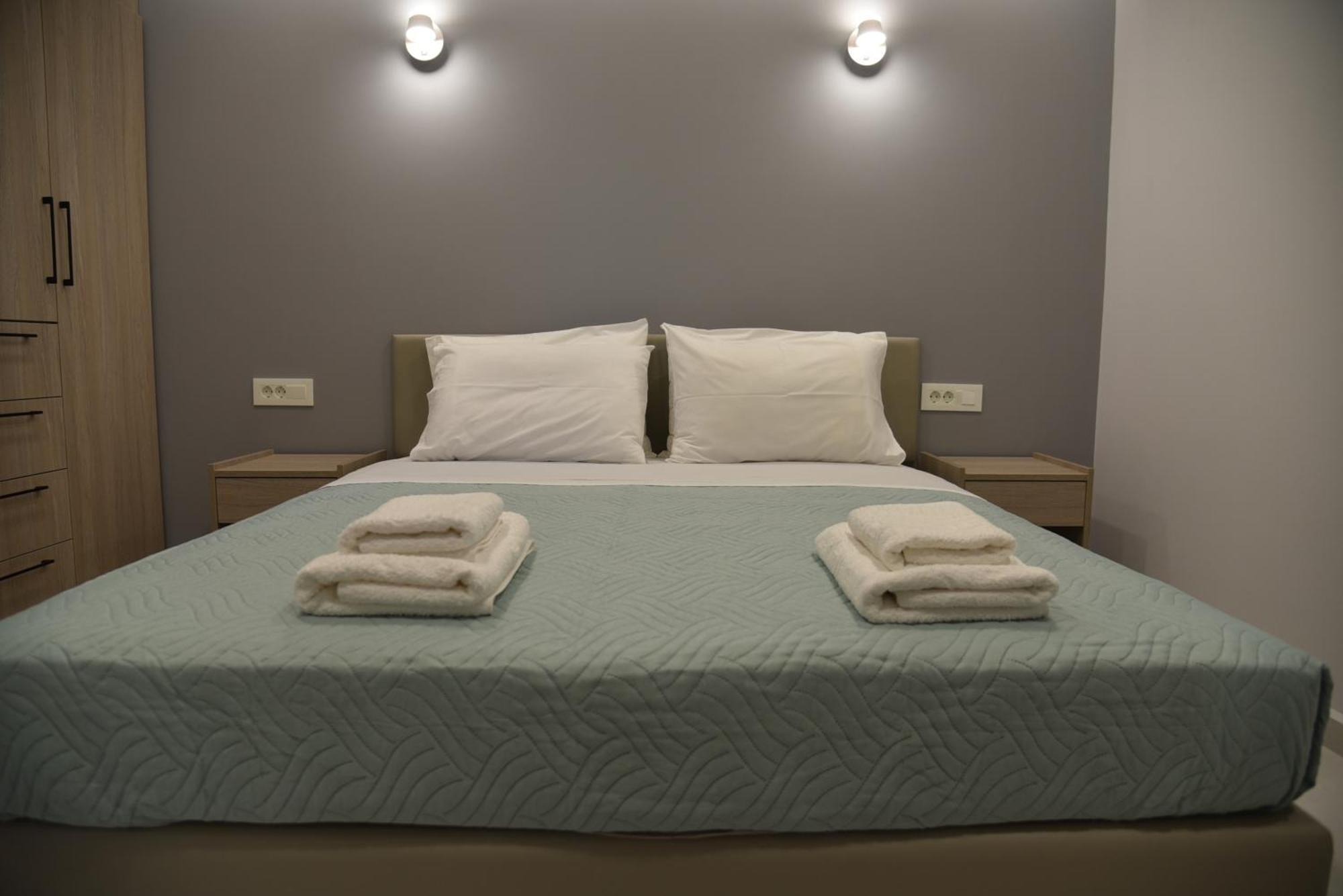 Pirgos Deluxe Apartment - Private Parking Kíssamos Zewnętrze zdjęcie