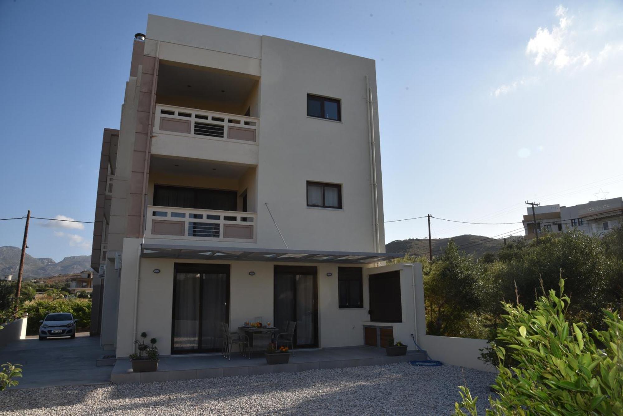 Pirgos Deluxe Apartment - Private Parking Kíssamos Zewnętrze zdjęcie
