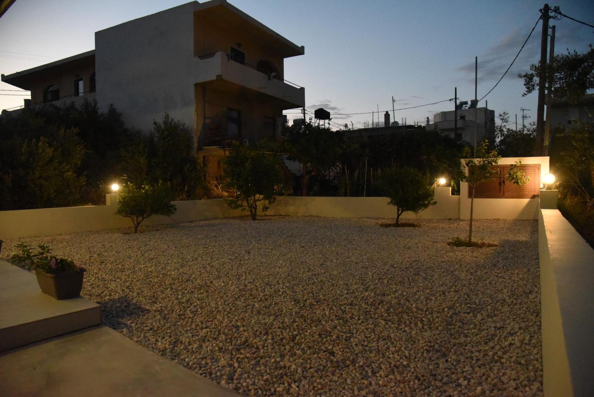 Pirgos Deluxe Apartment - Private Parking Kíssamos Zewnętrze zdjęcie